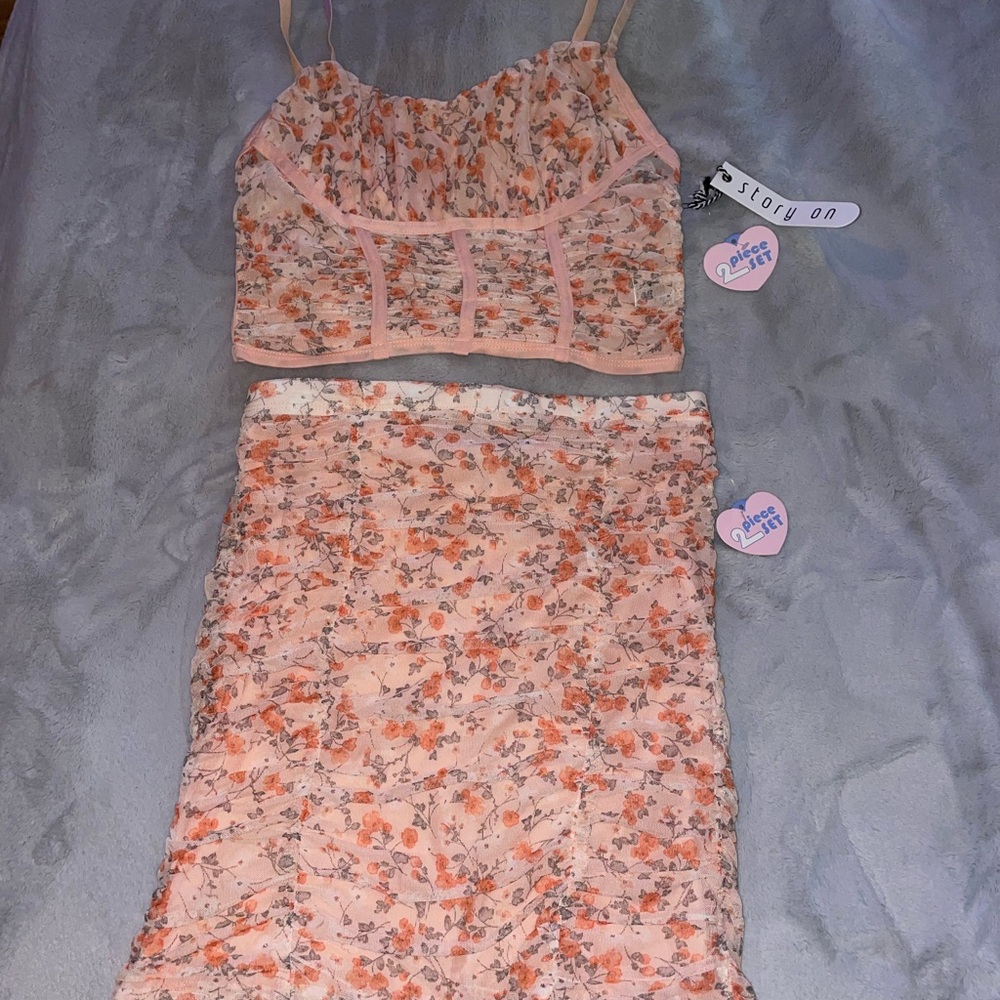 Floral Women's 2 pc skirt set